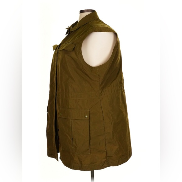 Athleta Boundless Vest NWT 3X or 2X green or black - Picture 4 of 6